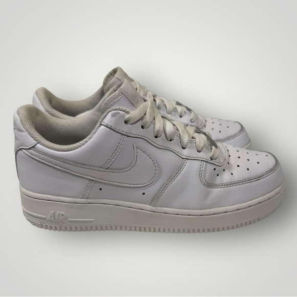 Women’s Nike Air Force 1 size 8.5 - Picture 1 of 7